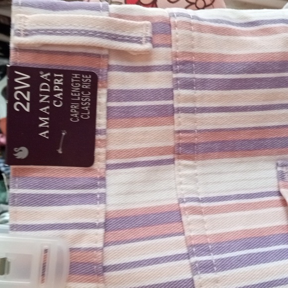 Amanda Colorful Striped Capri Size 22W. - Picture 4 of 7